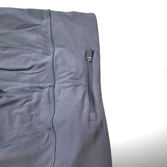 Lululemon High-Rise Crop Leggings — Gray/Charcoal Colorblock — Size 8 - Picture 5 of 7